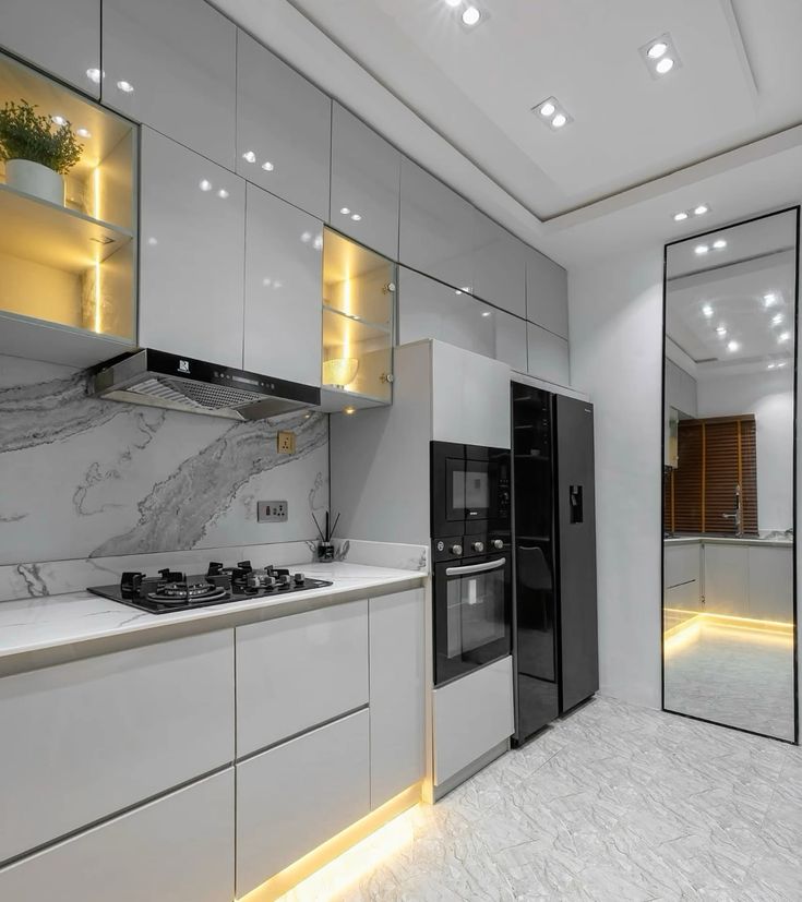 کابینت هایگلاس مات و براق 2